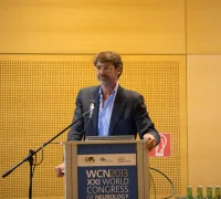 WCN2013 H86A8222